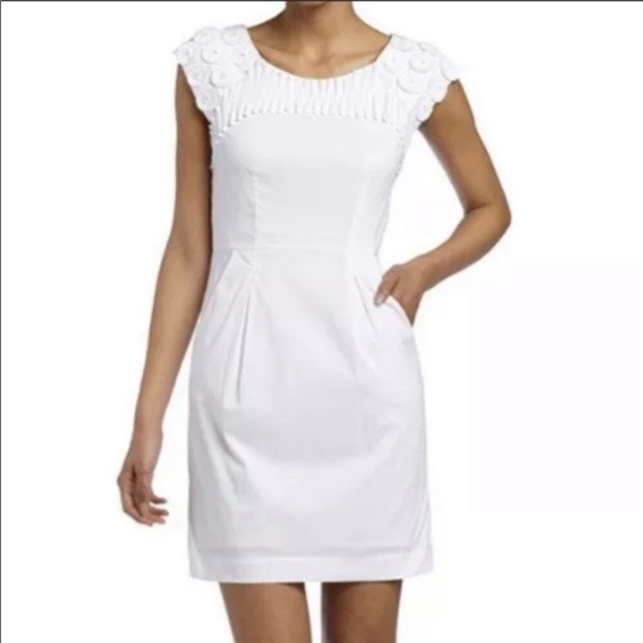 BCBGMaxAzria Dresses & Skirts - BCBGMaxAzria White Dress Size 0